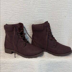 Twisted Dark Purple Lace-Up Boots